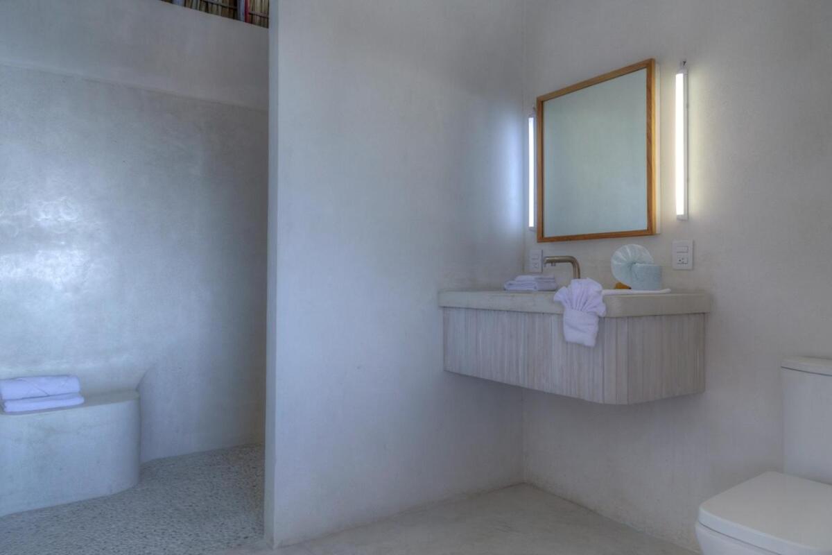 Отель Casa Cascada - Adults Only Пуэрто-Эскондидо Экстерьер фото